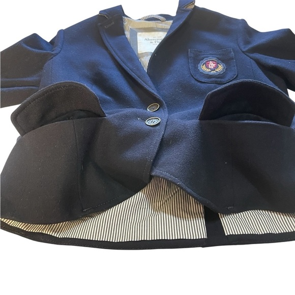 Abercrombie & Fitch Wool Blend Academy Blazer With Crest Navy Child Large - Picture 2 of 12